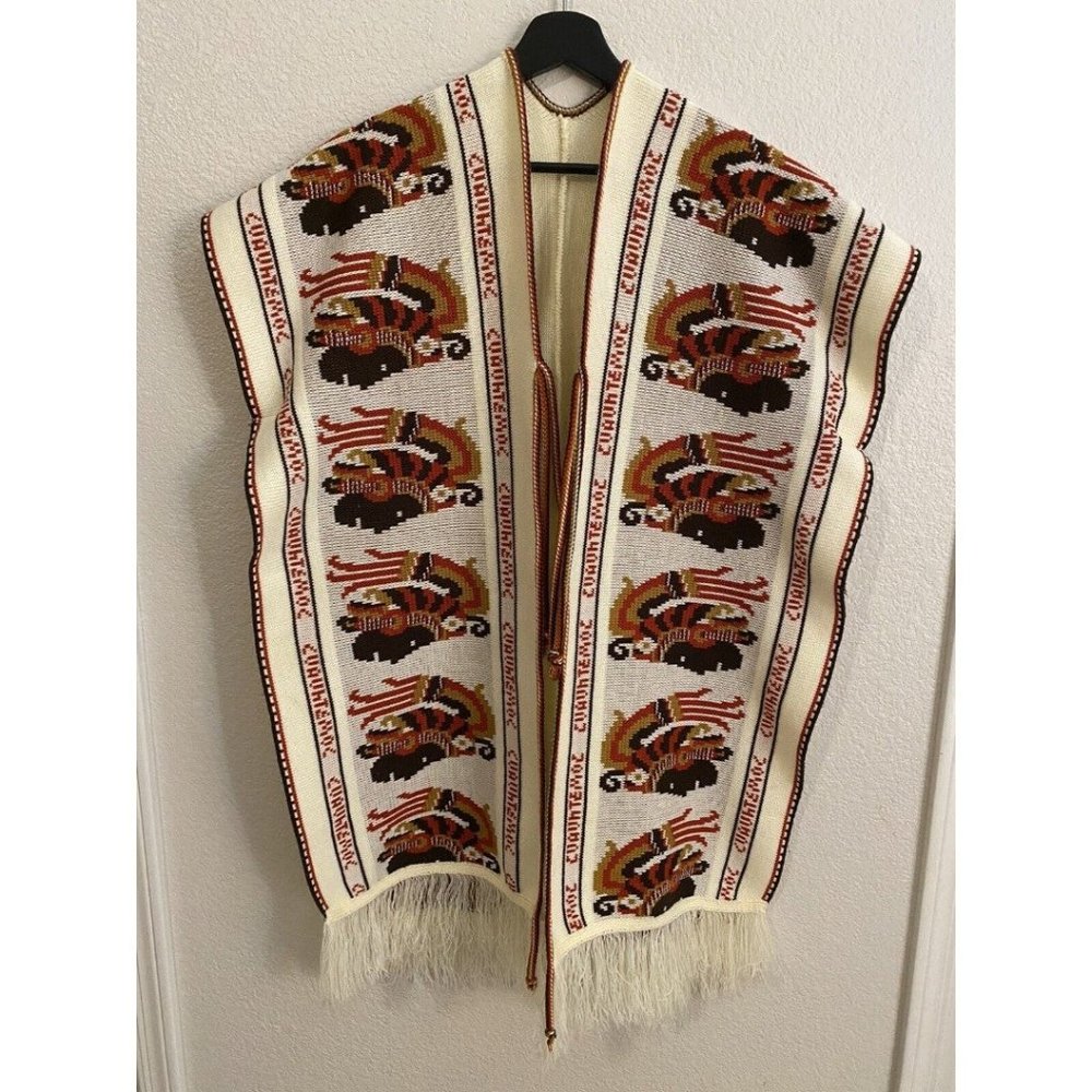 Vintage 1970s Cuauhtemoc Cardigan Poncho Cape One Size Boho Aztec Tribal
